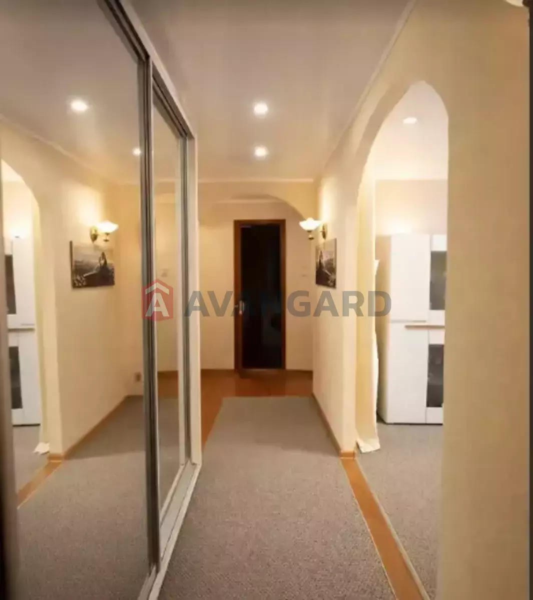 4 ����. ��������, 77/49/7 ��. �., 1/9 ���� ���� 6