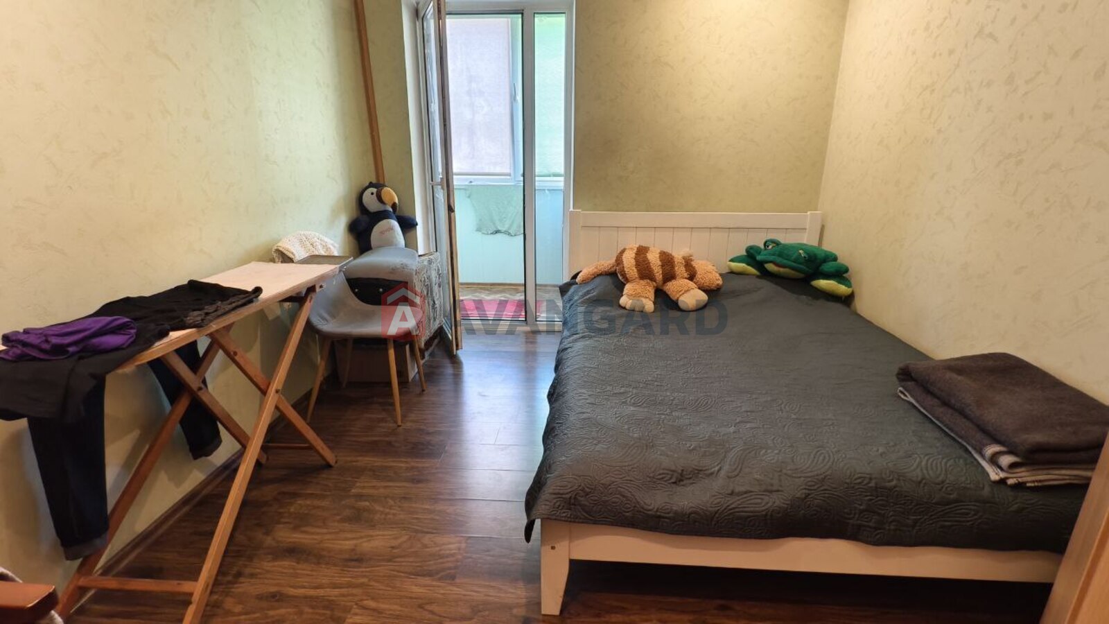 3 . , 52/25/18 . ., 6/9   8