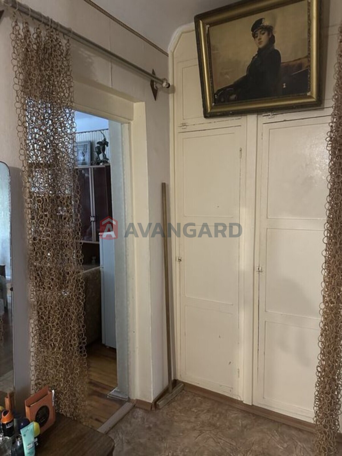 2 ��. ��������, 50/-/6 ��. �., 3/5 ������ ���� 4