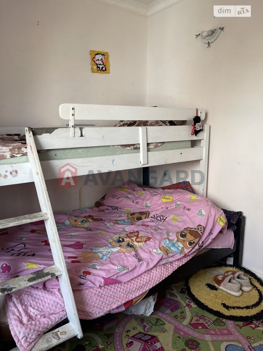 3 ��. ��������, 65/40/7 ��. �., 4/9 ������ ���� 13