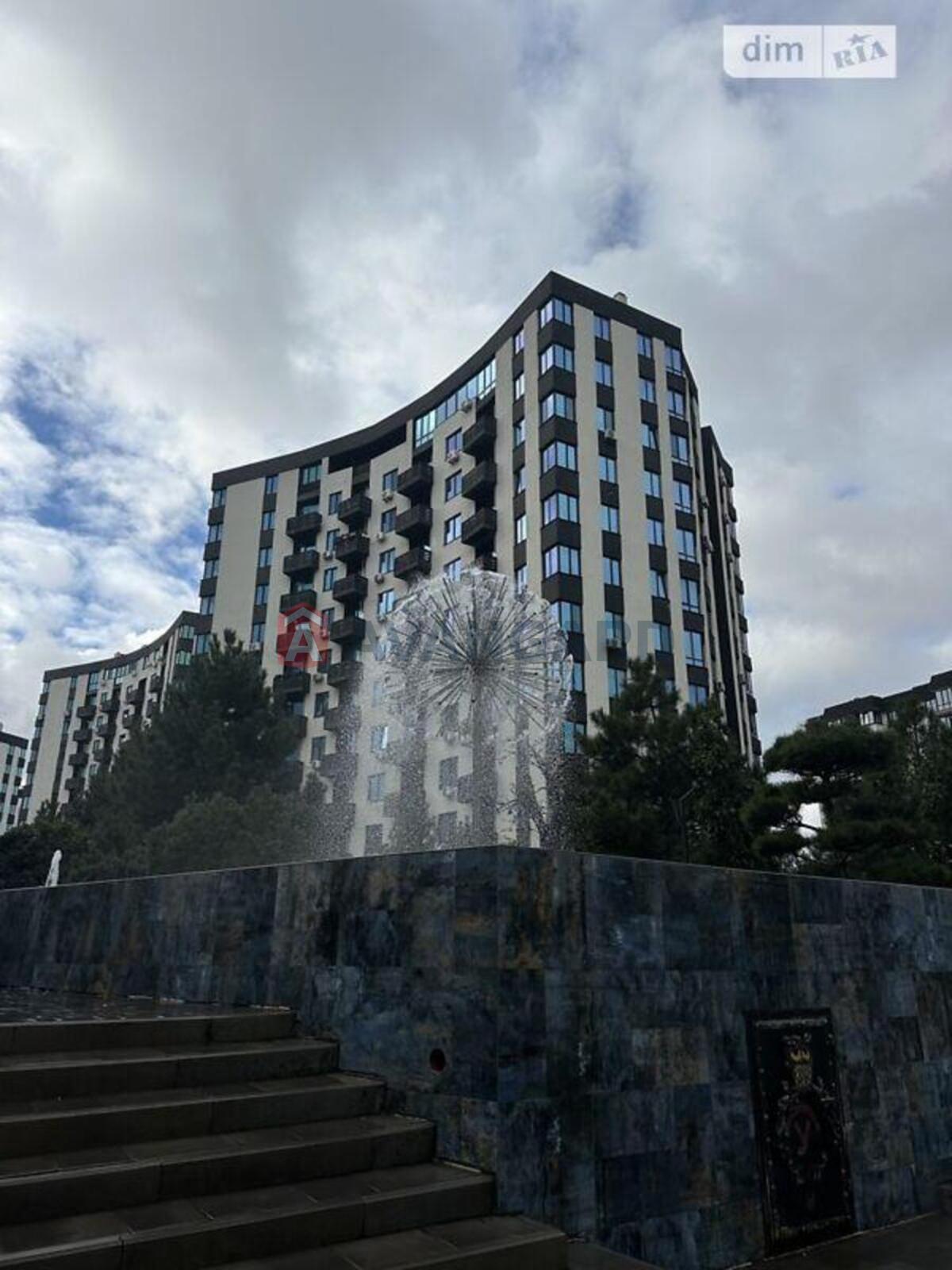 4 ��. ��������, 136/-/16 ��. �., 10/11 ������ ���� 29