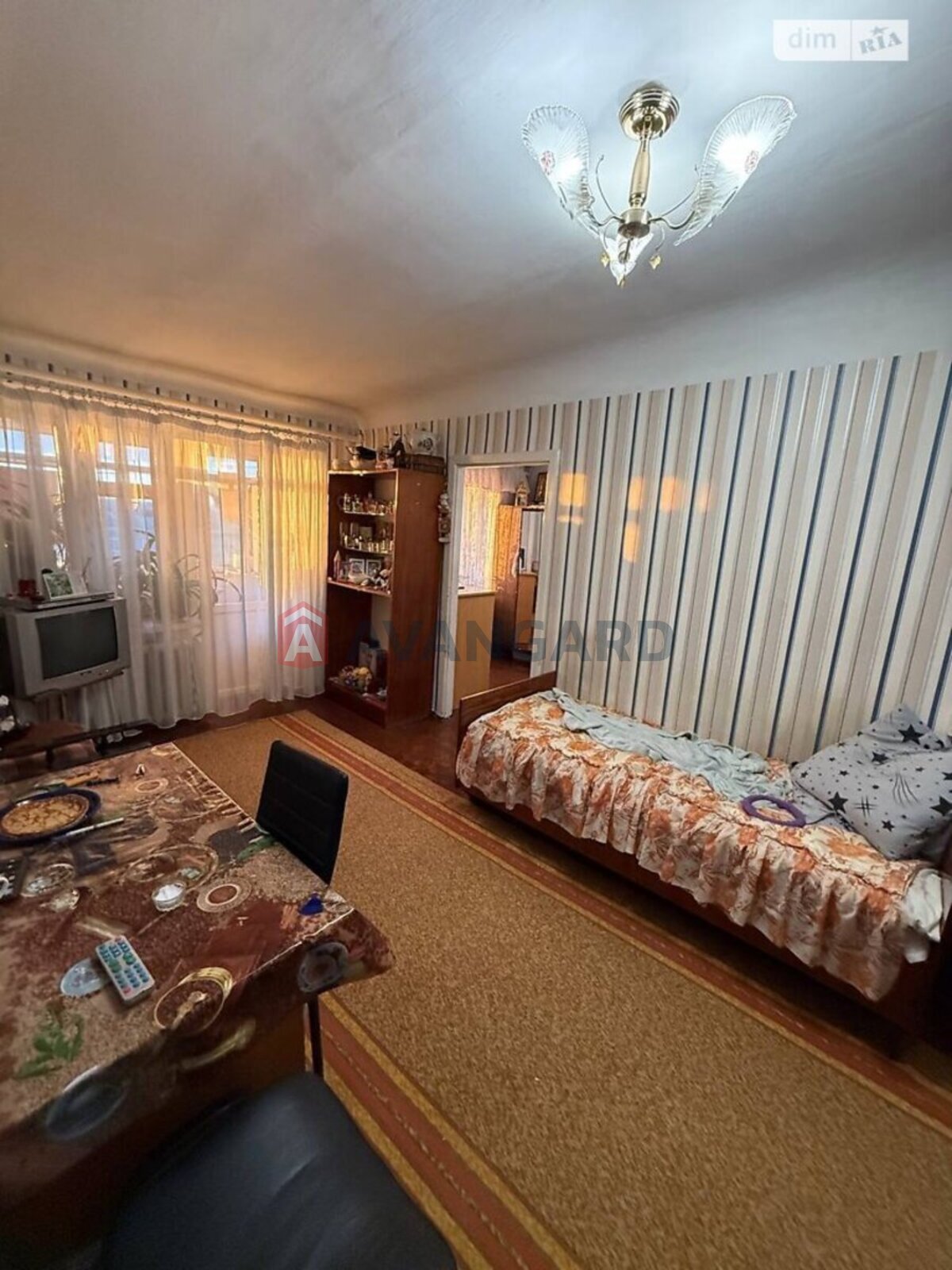 2 кім. квартира, 42/28/6 кв. м., 5/5 поверх фото 4 2 кім. квартира, 42/28/6 кв. м., 5/5 поверх фото 4