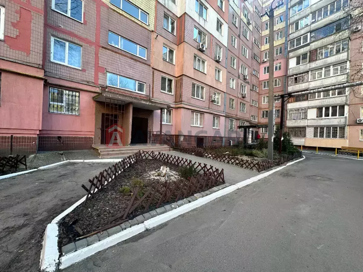 4 ��. ��������, 98/-/- ��. �., 2/9 ������ ���� 1