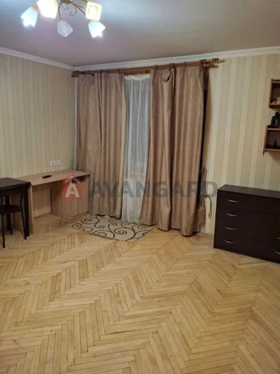 1 ��. ��������, 55/-/8 ��. �., 3/10 ������ ���� 1