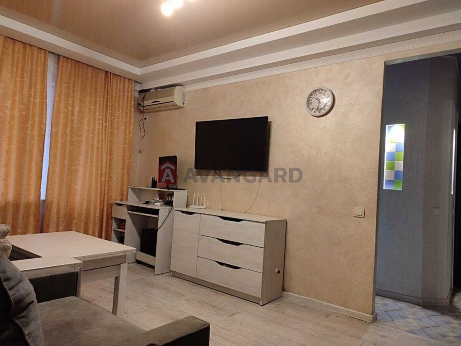 3 ��. ��������, 53/-/5 ��. �., 3/5 ������ ���� 1