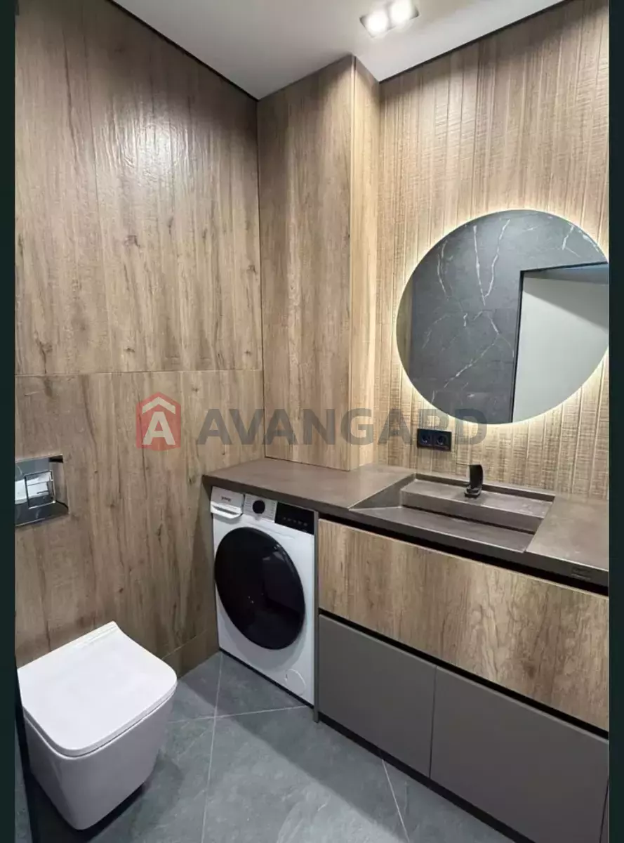 1 ��. ��������, 43/-/- ��. �., 3/10 ������ ���� 8