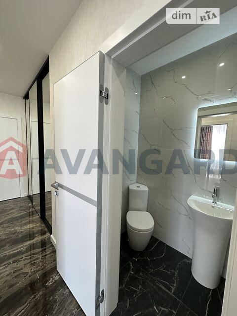 1 ��. ��������, 83/36.2/25 ��. �., 22/25 ������ ���� 17