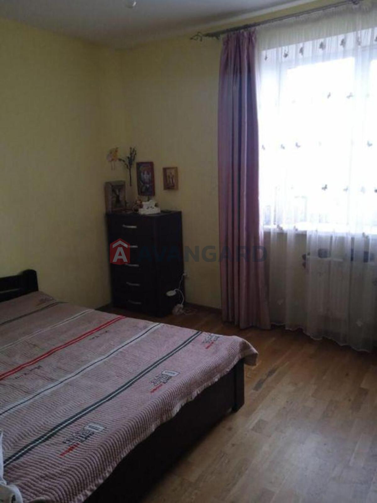 3 ��. ��������, 87/-/14 ��. �., 8/9 ������ ���� 3