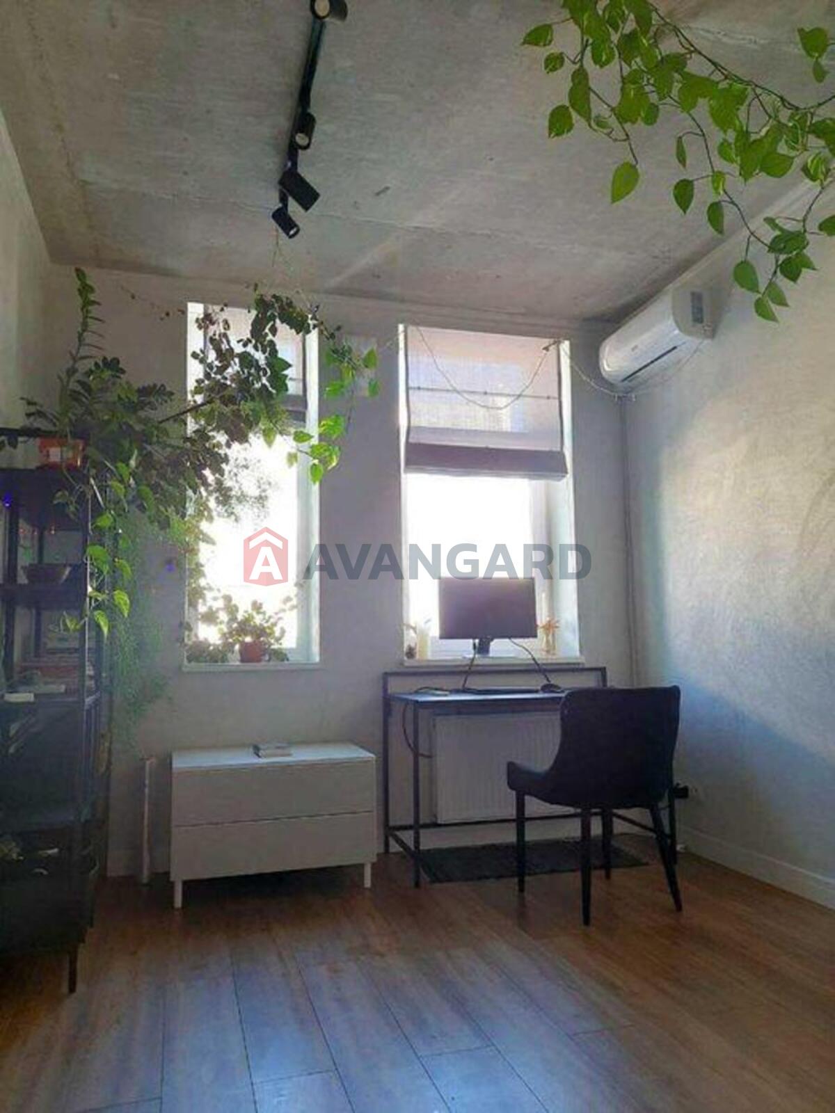 1 ��. ��������, 28/-/8 ��. �., 5/6 ������ ���� 10