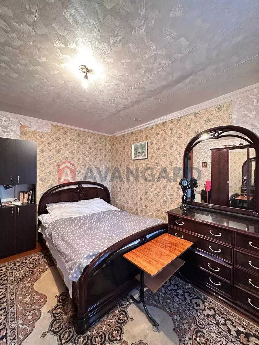 3 ����. ��������, 70/-/10 ��. �., 5/5 ���� ���� 1