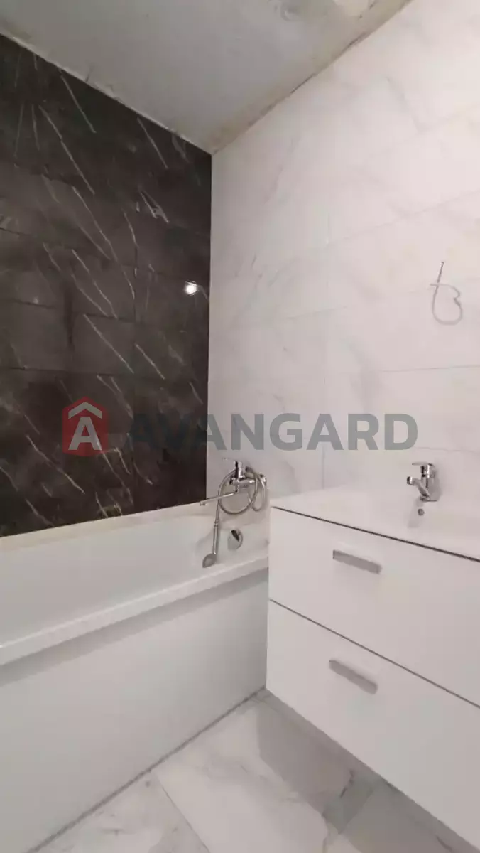 1 ����. ��������, 37/-/- ��. �., 9/9 ���� ���� 10