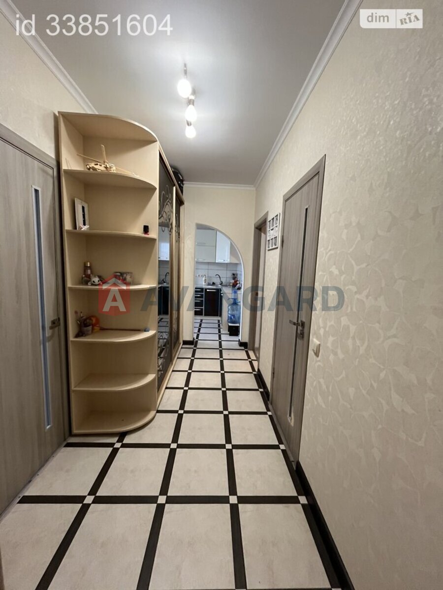 3 ��. ��������, 70/35/13 ��. �., 2/2 ������ ���� 2