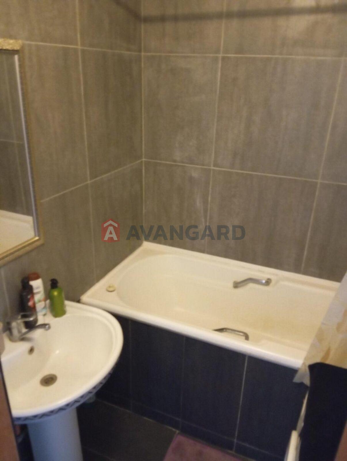 3 ��. ��������, 82/50/- ��. �., 10/16 ������ ���� 10