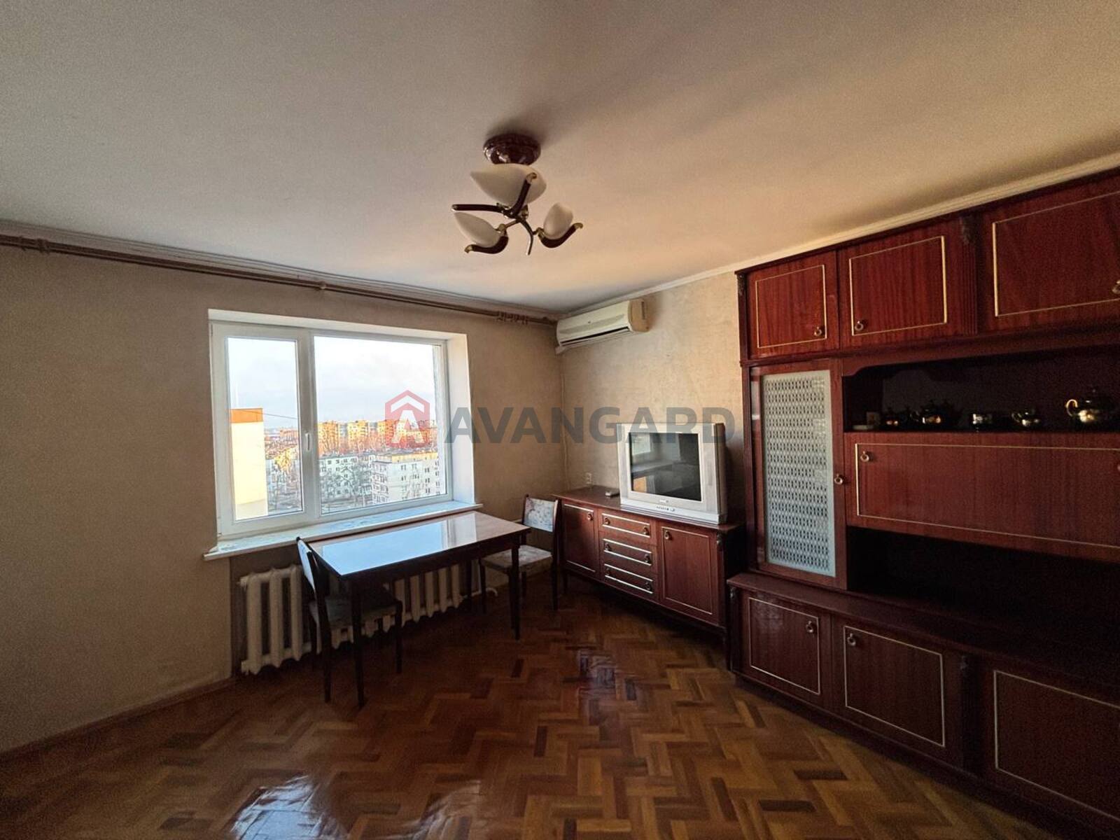 2 ��. ��������, 50/29/7 ��. �., 9/9 ������ ���� 3