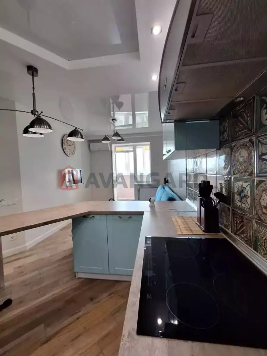 2 ��. ��������, 45/25/15 ��. �., 17/18 ������ ���� 11