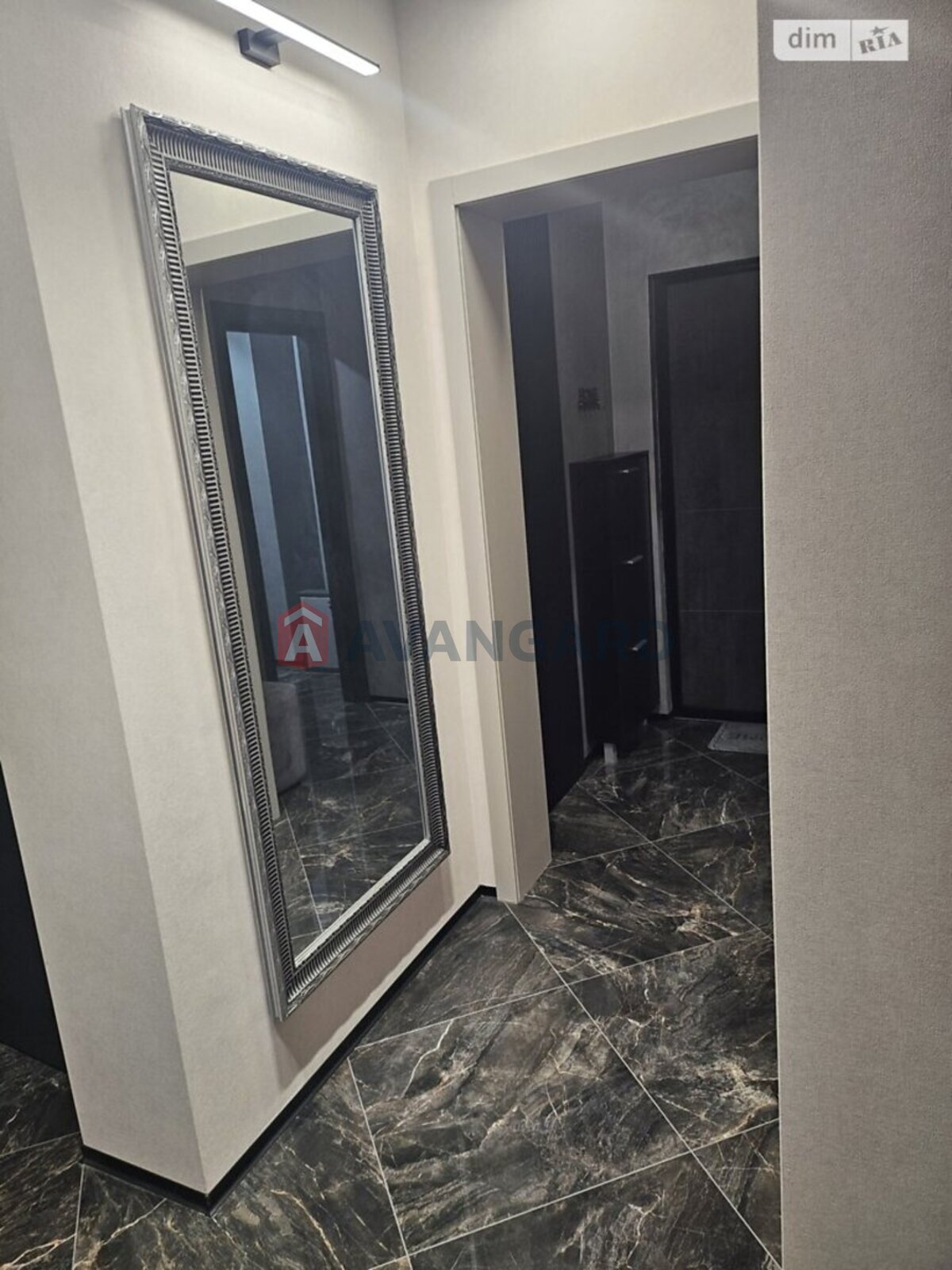 1 ��. ��������, 48/14/24 ��. �., 2/16 ������ ���� 21