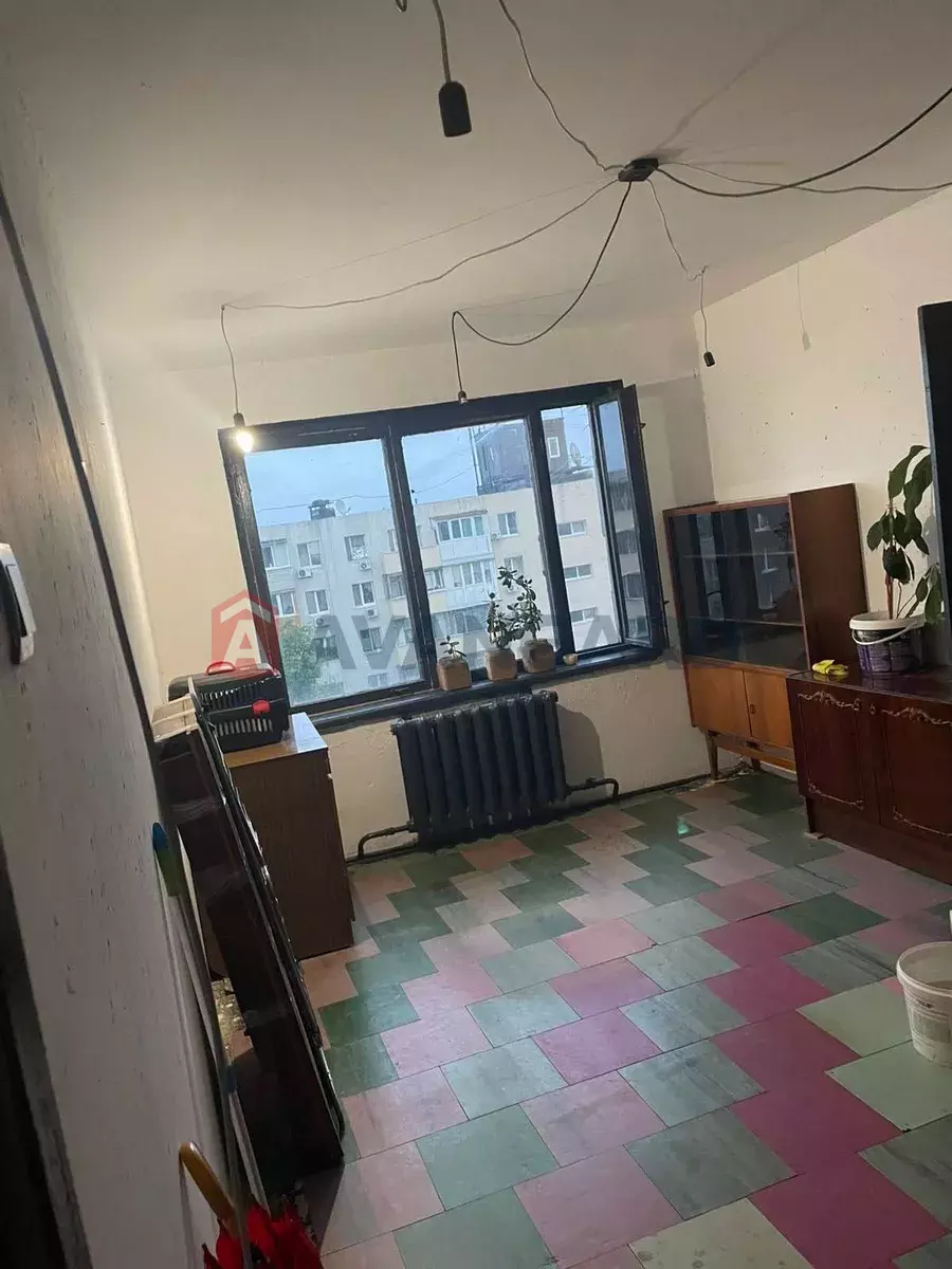 3 ��. ��������, 57/-/7 ��. �., 9/9 ������ ���� 3