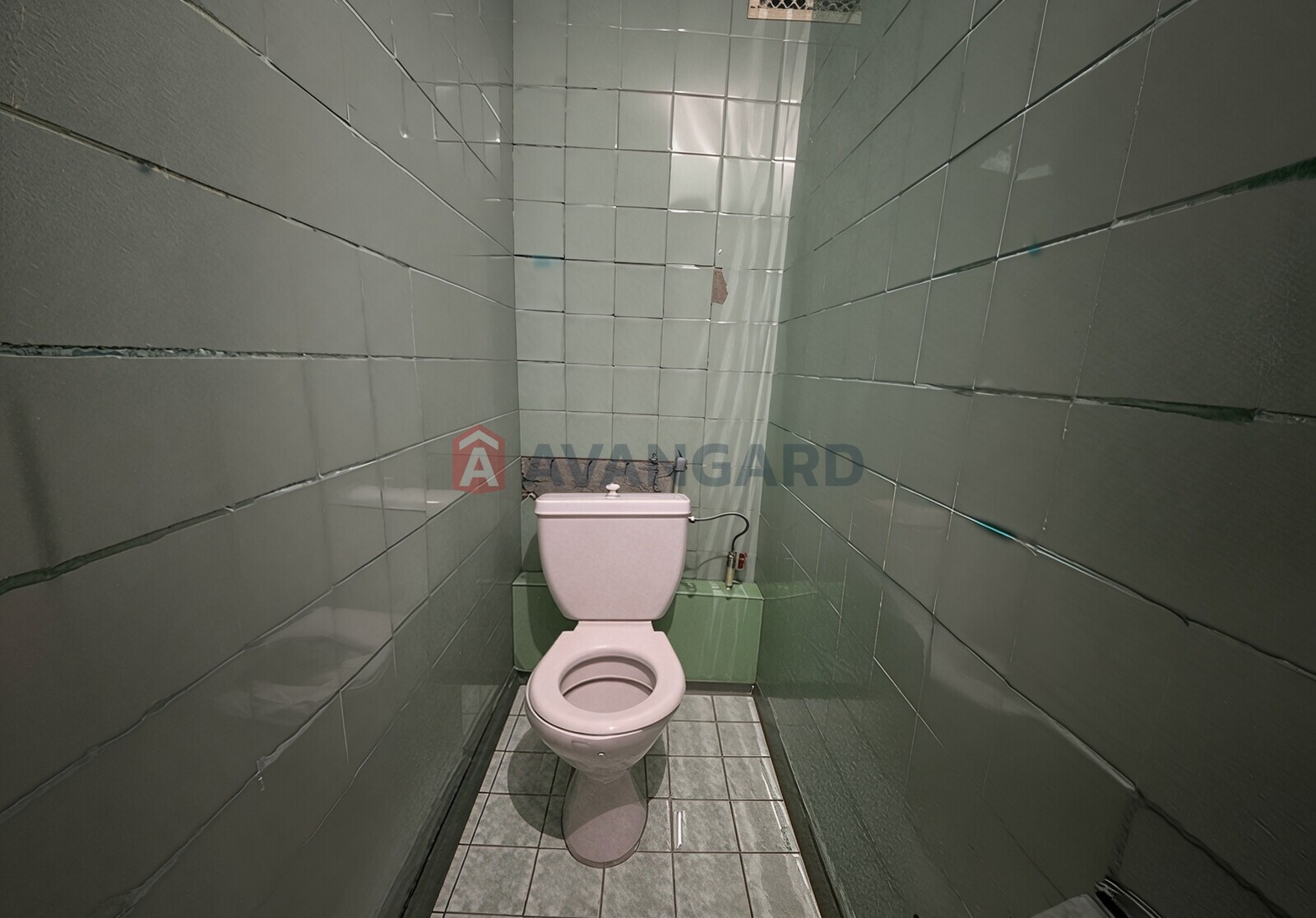 2 ��. ��������, 50/29/7 ��. �., 9/9 ������ ���� 15