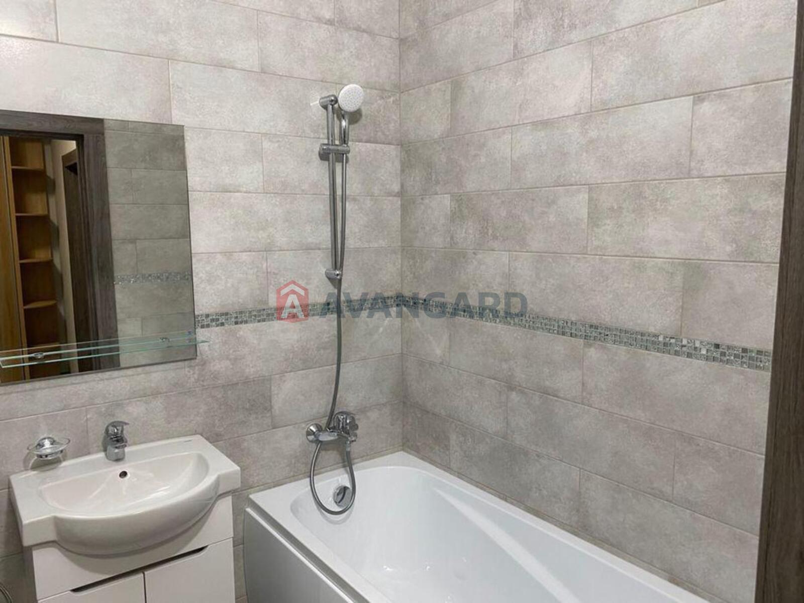 1 ��. ��������, 40/-/12 ��. �., 11/25 ������ ���� 2