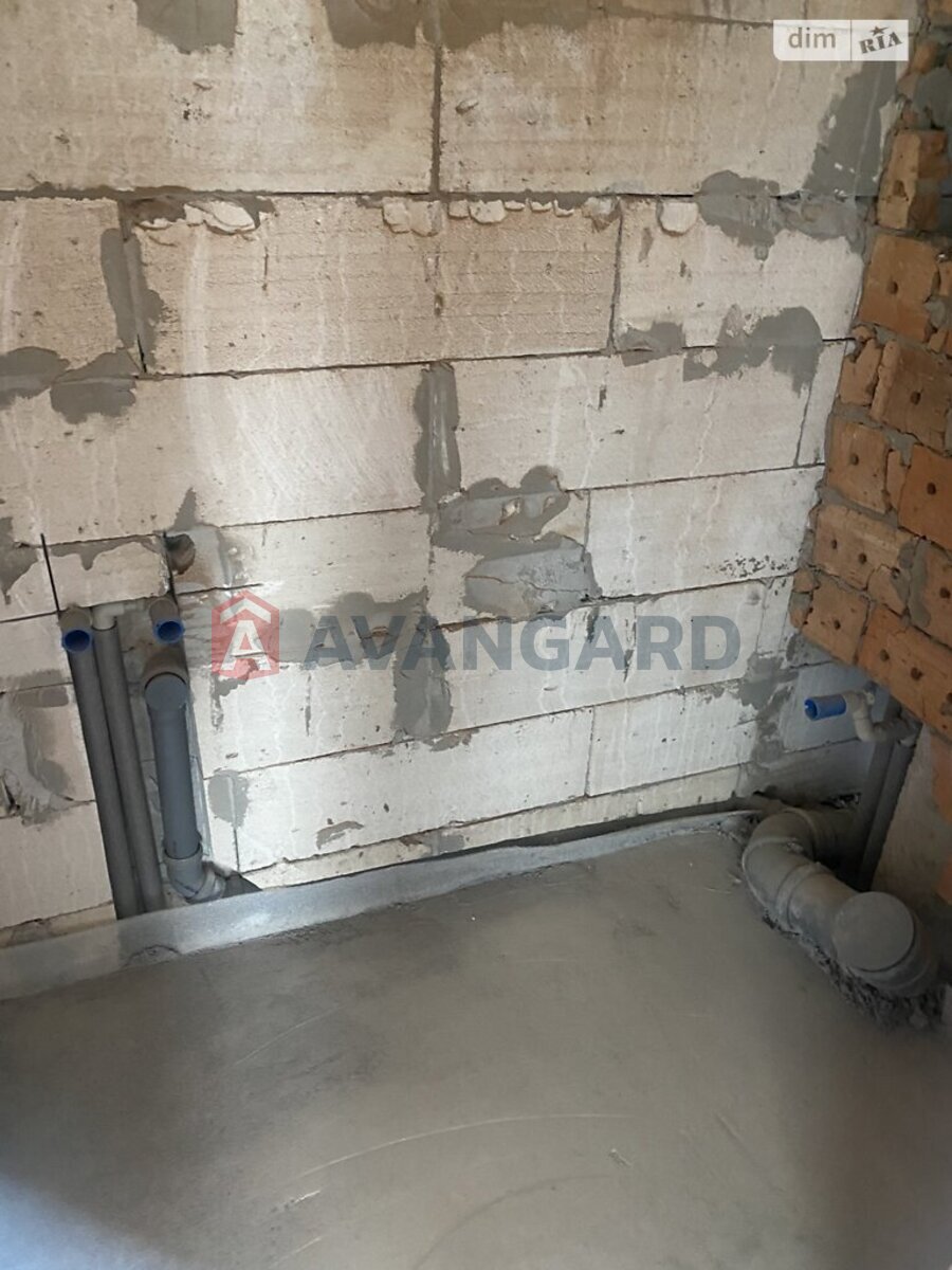 2 ��. ��������, 65/-/- ��. �., 8/16 ������ ���� 8