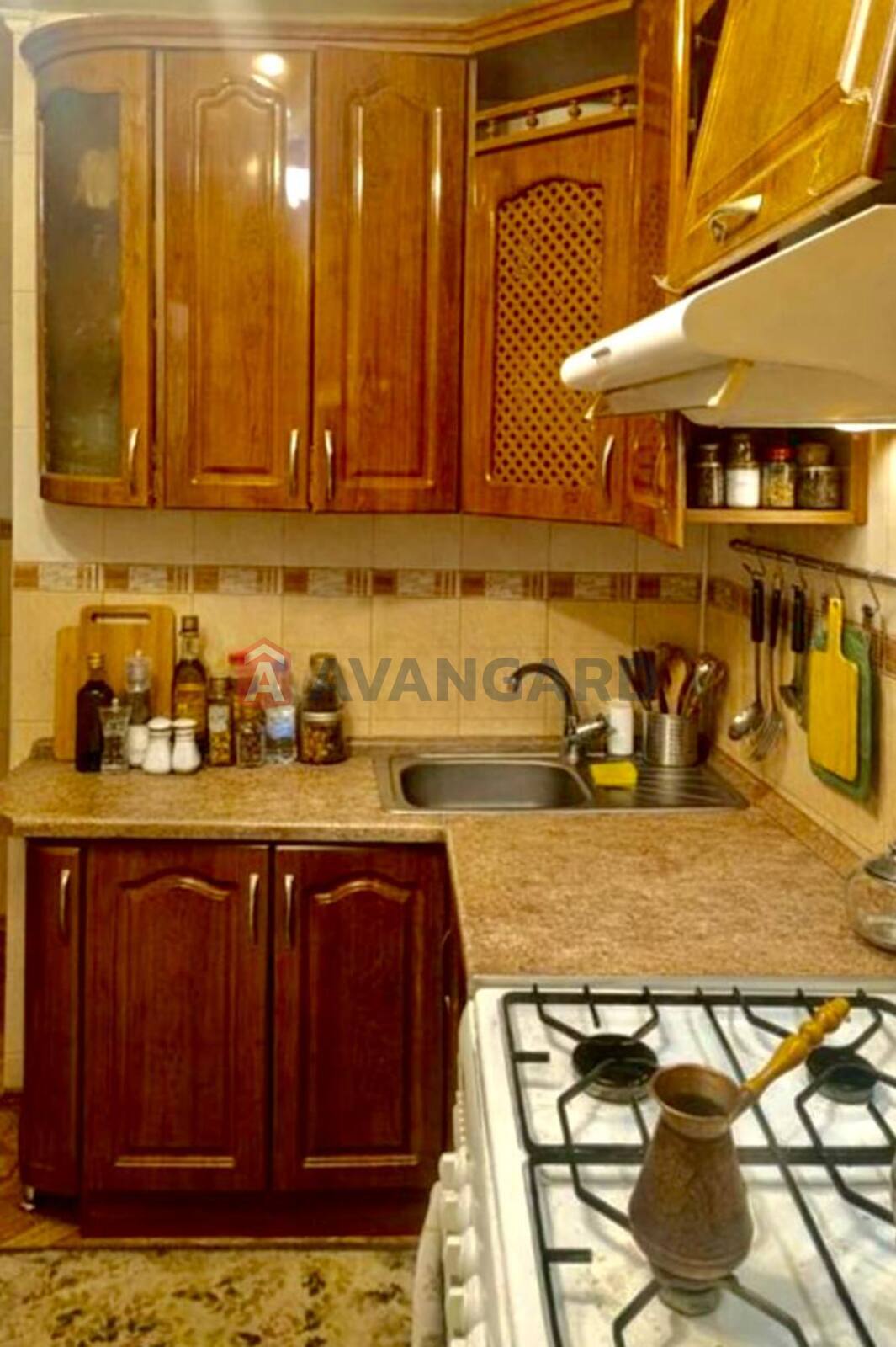 3 ��. ��������, 67/-/7 ��. �., 4/9 ������ ���� 8