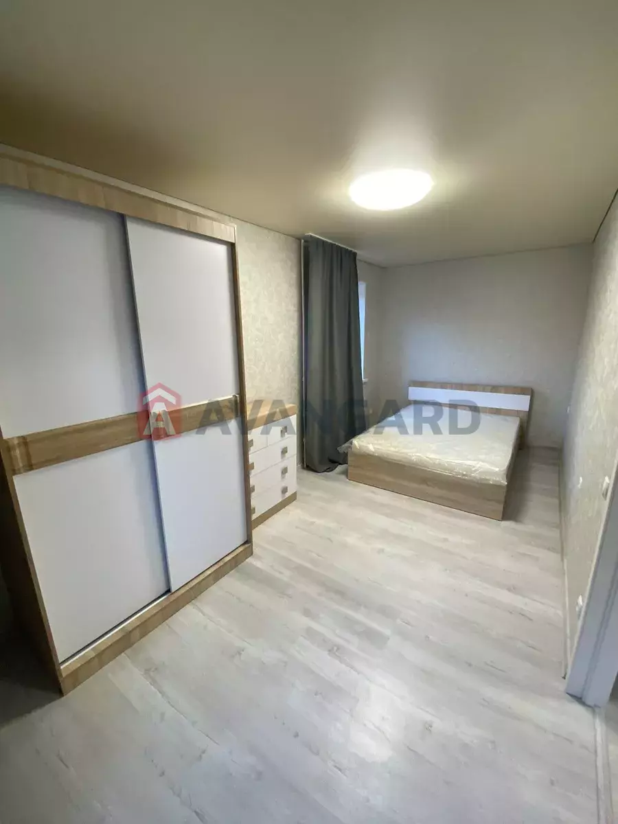 2 ��. ��������, 44/-/6 ��. �., 2/5 ������ ���� 5