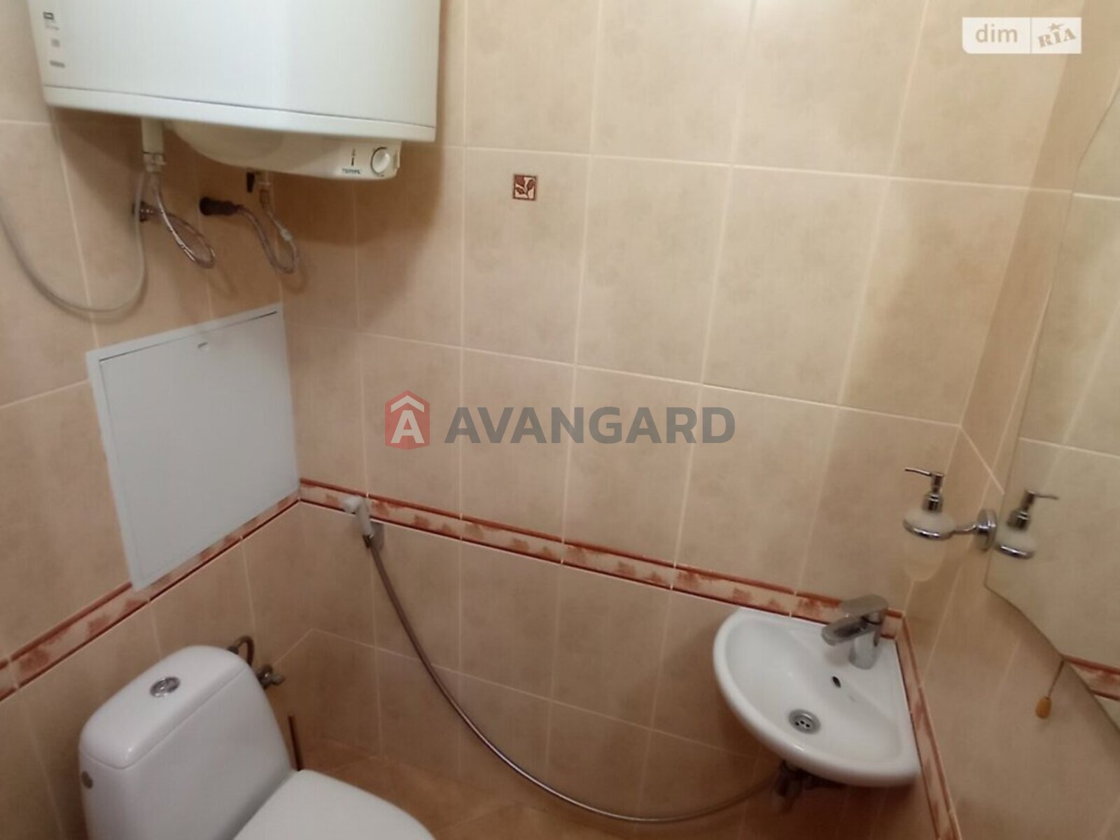 3 ��. ��������, 103/56/13 ��. �., 2/9 ������ ���� 6