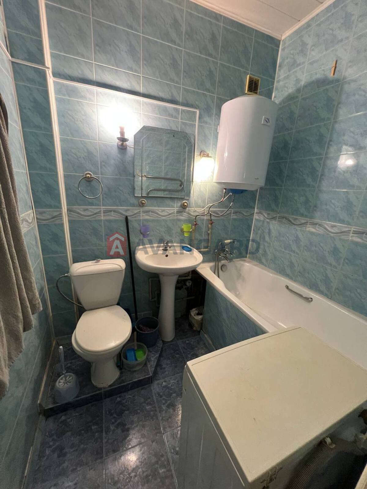 2 ��. ��������, 50/-/9 ��. �., 5/5 ������ ���� 5