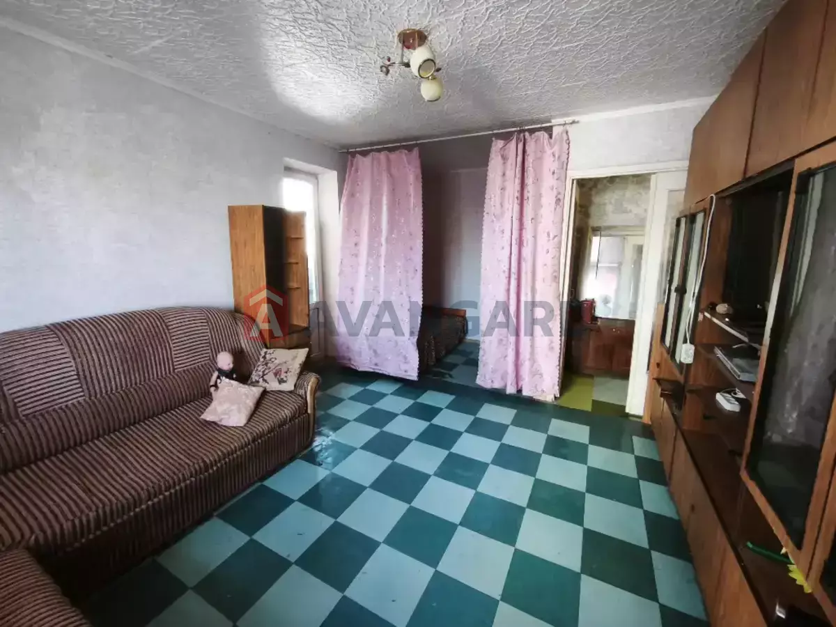 1 ��. ��������, 42/19/7 ��. �., 8/10 ������ ���� 1