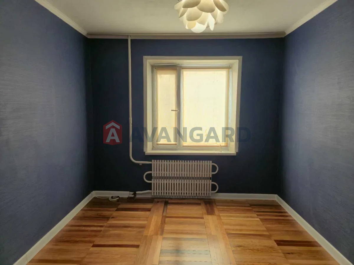 2 ��. ��������, 49/-/8 ��. �., 4/9 ������ ���� 4