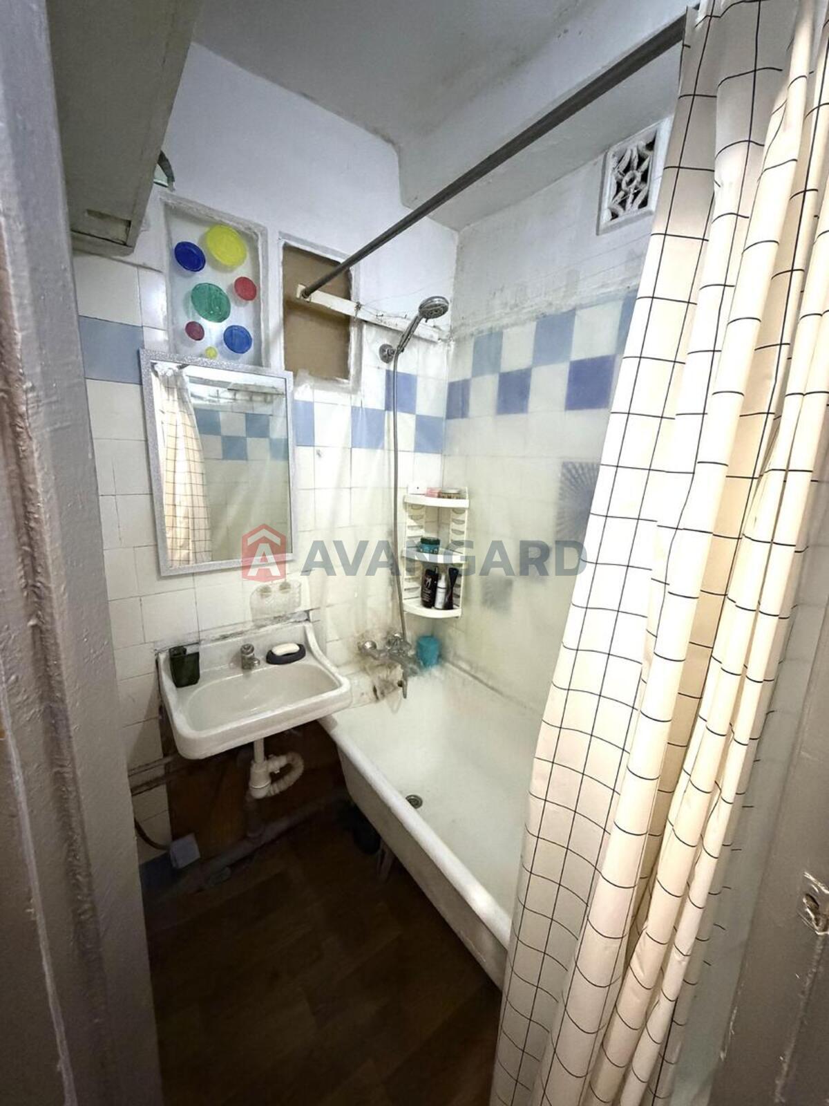 3 ��. ��������, 60/44/7 ��. �., 3/5 ������ ���� 7