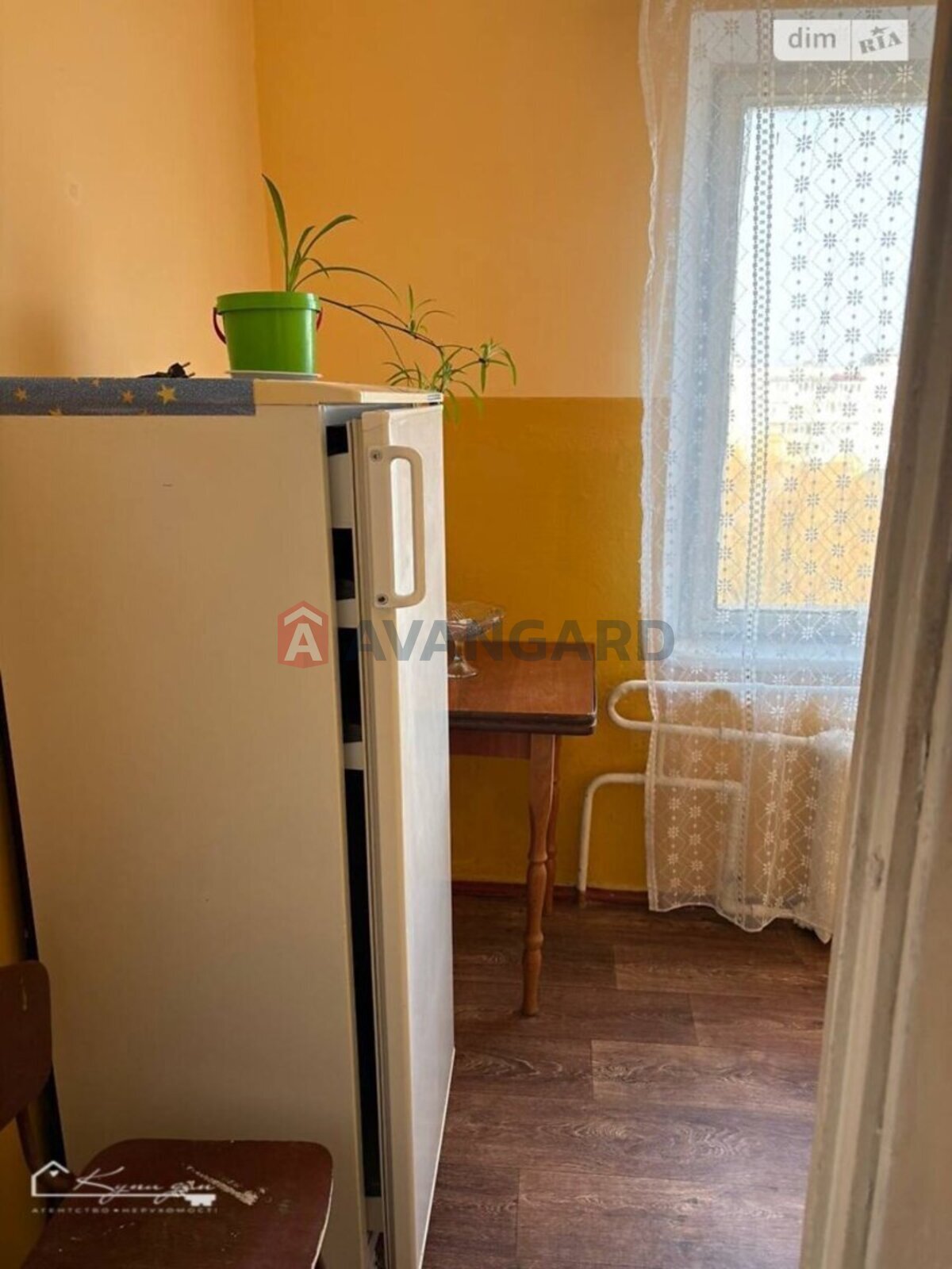 1 ��. ��������, 30/16/6 ��. �., 9/9 ������ ���� 5