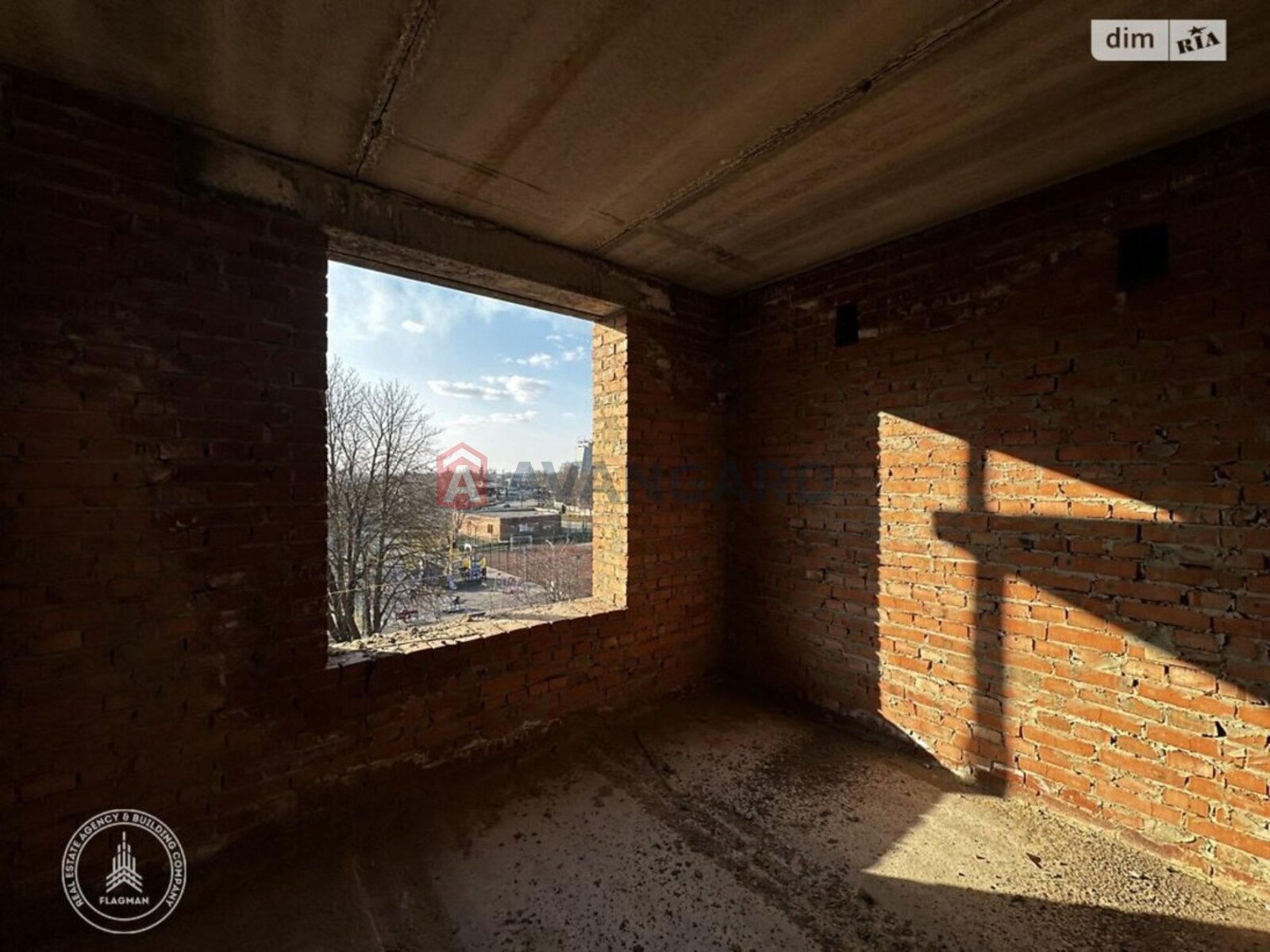 1 ��. ��������, 41/20/10 ��. �., 4/5 ������ ���� 4