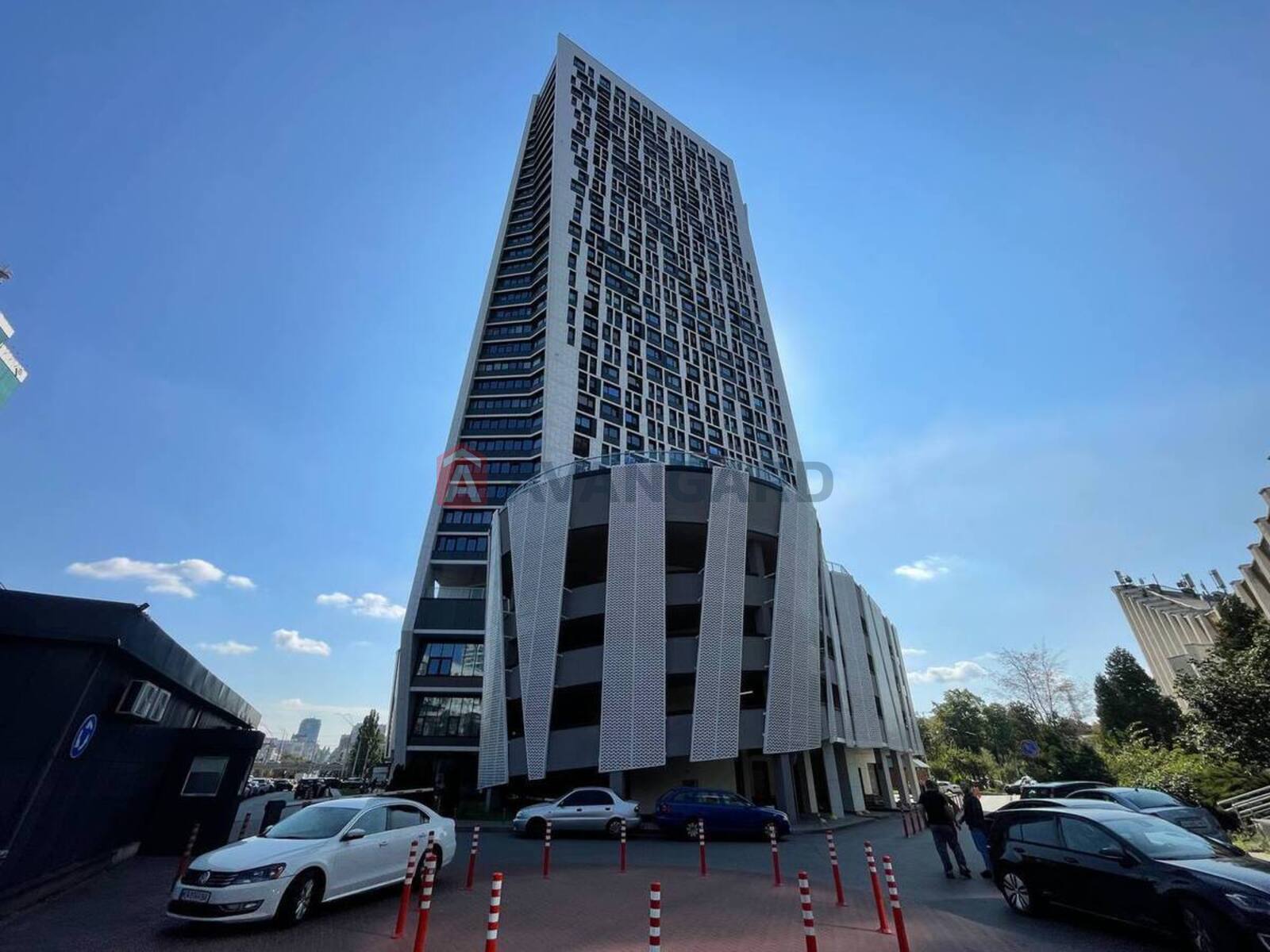 4 ��. ��������, 183/113/23 ��. �., 36/36 ������ ���� 3