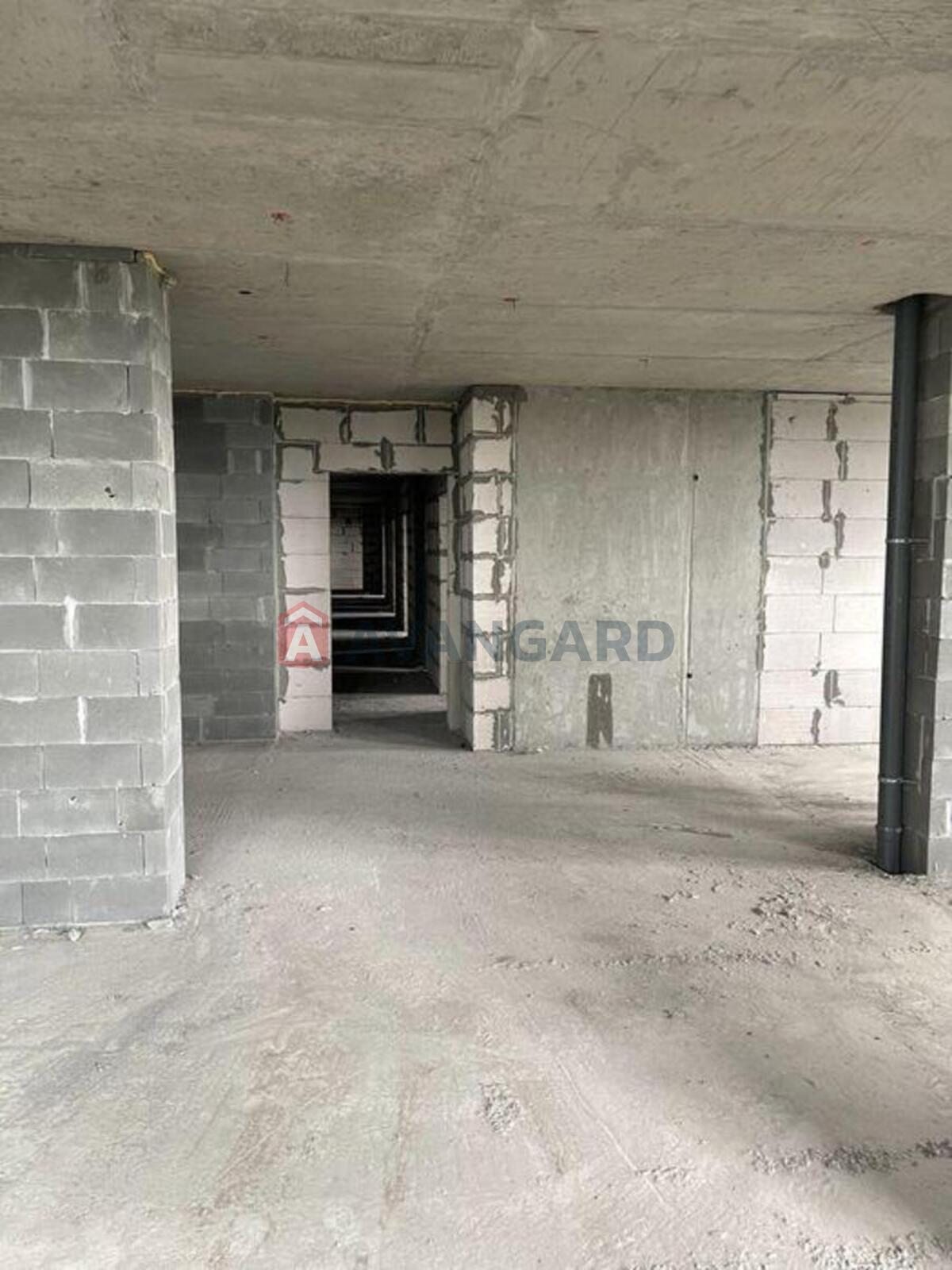 3 ����. ��������, 93/-/15 ��. �., 20/25 ���� ���� 10