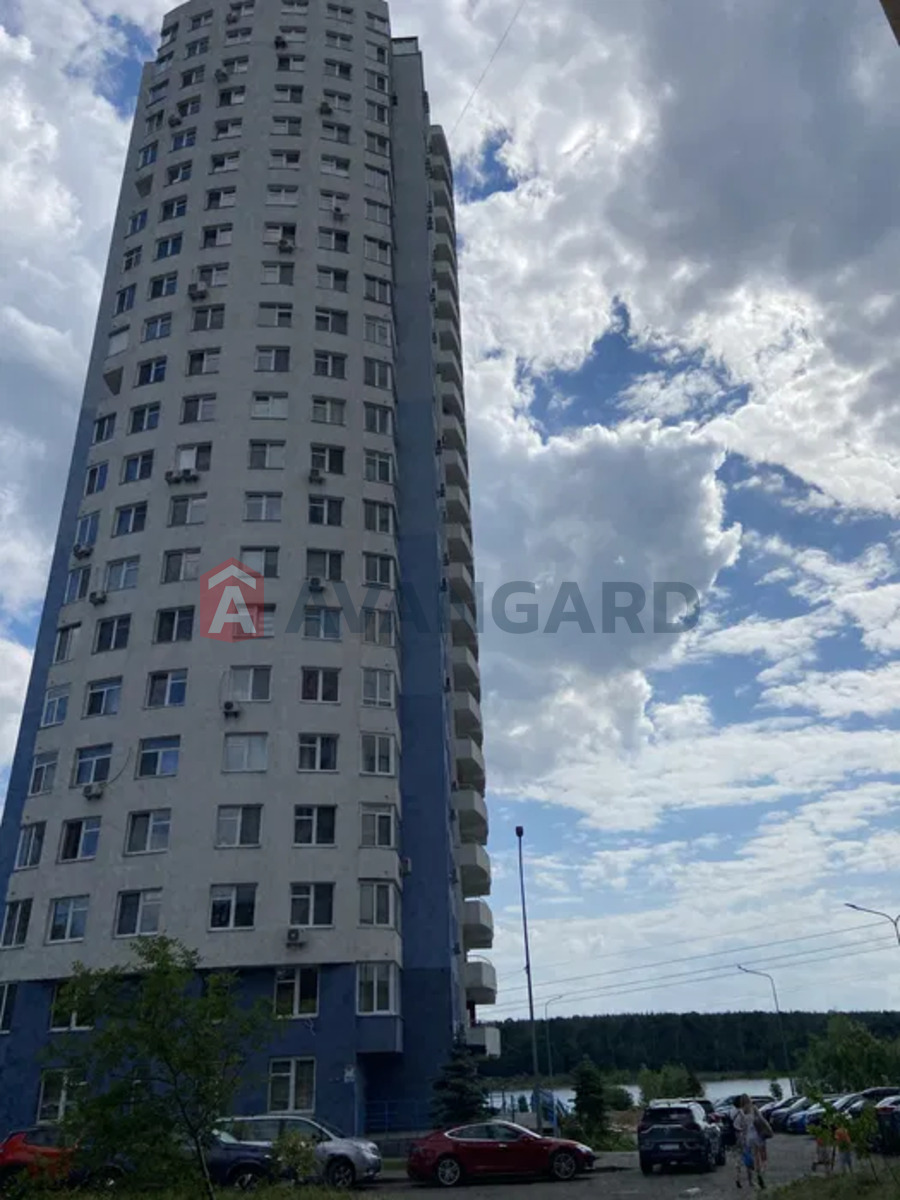 2 ��. ��������, 60/-/7 ��. �., 22/24 ������ ���� 18