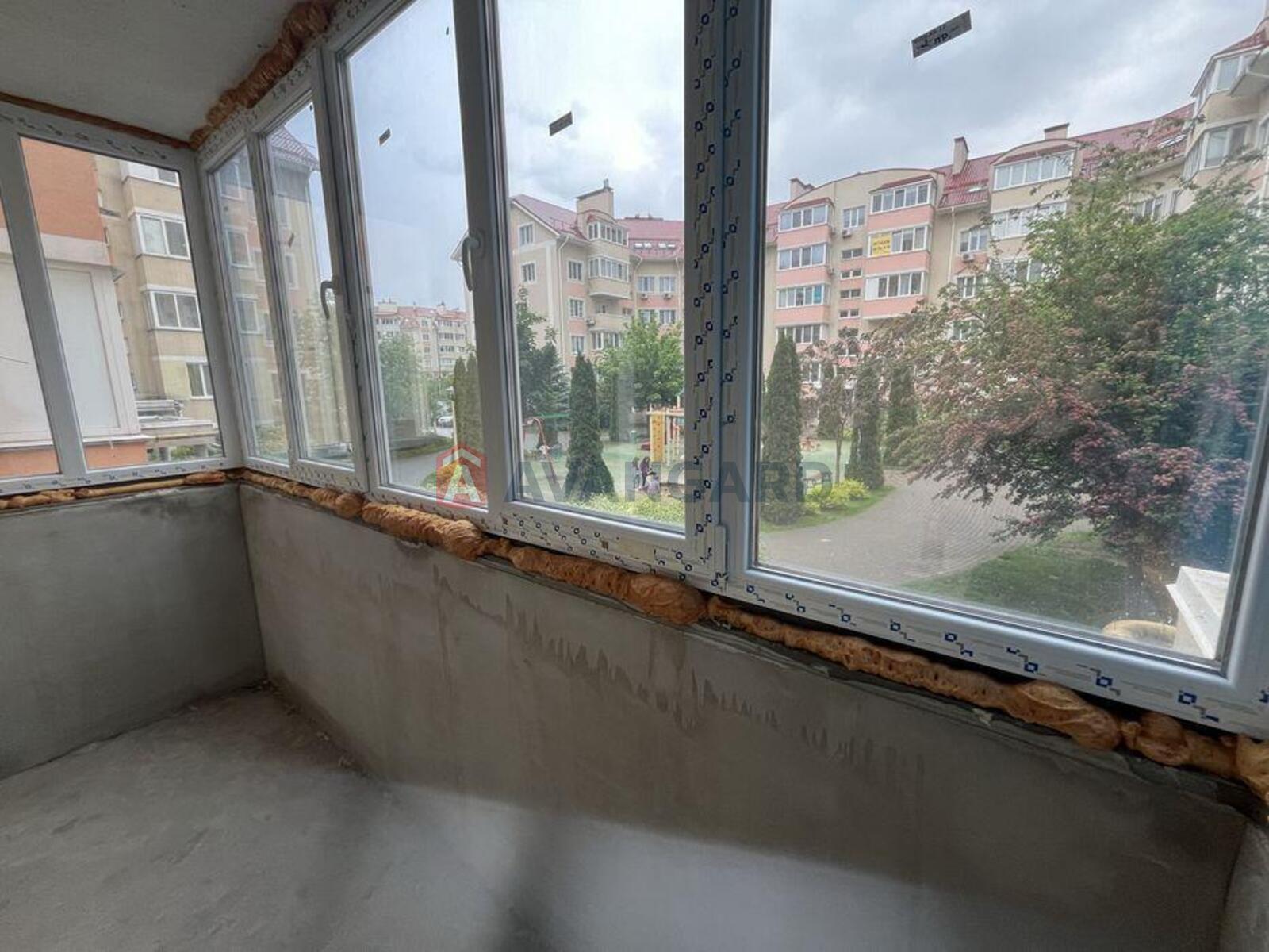 3 ��. ��������, 108.6/-/21.6 ��. �., 1/5 ������ ���� 8