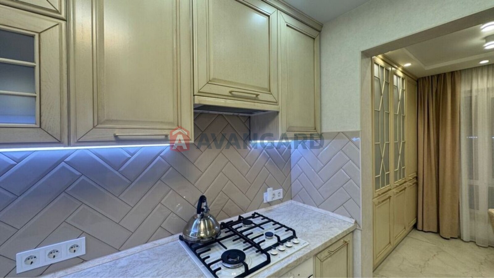 2 ��. ��������, 76/-/11 ��. �., 1/10 ������ ���� 21