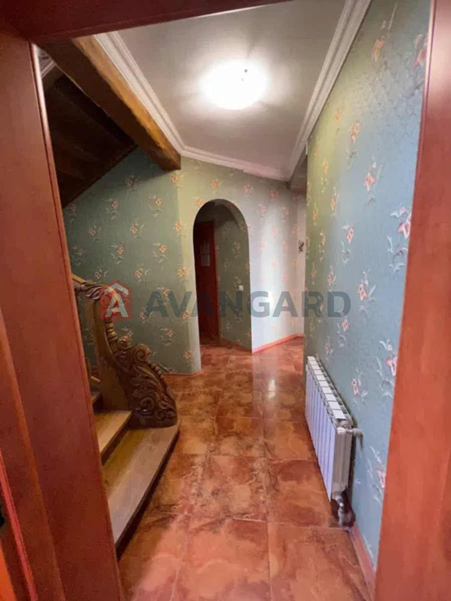 5 ��. ��������, 190/-/- ��. �., 1/2 ������ ���� 16