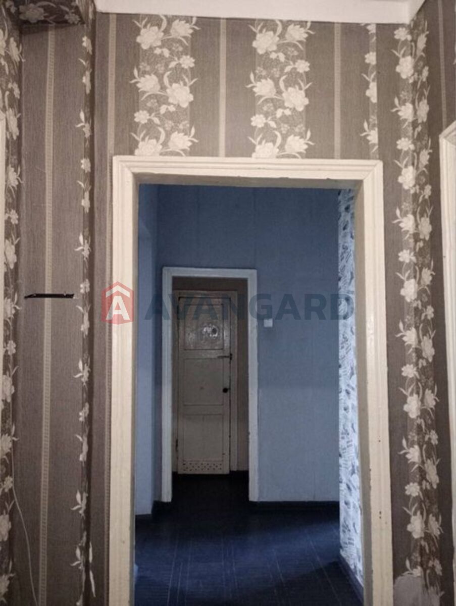 4 . , 86/-/10 . ., 4/4   8