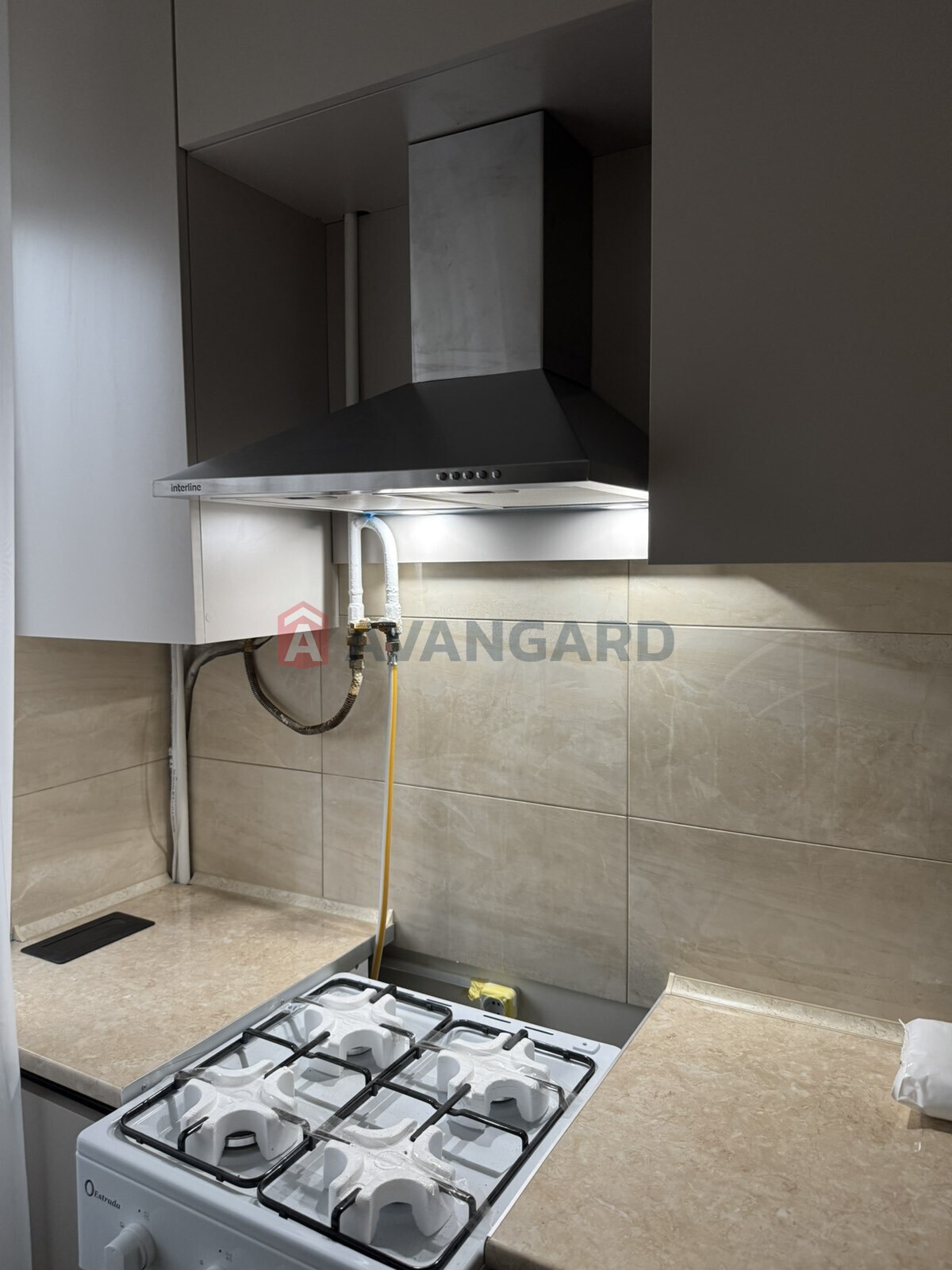 3 ��. ��������, 62/-/44 ��. �., 5/5 ������ ���� 3