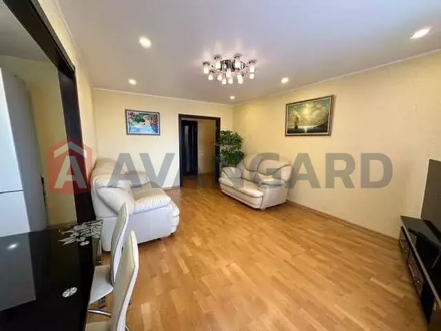 3 ��. ��������, 85/-/12 ��. �., 15/16 ������ ���� 16