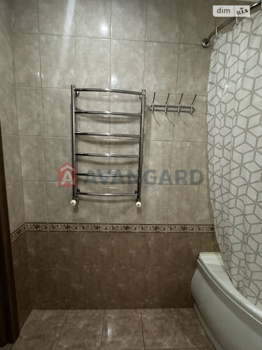 2 ��. ��������, 80/39/14 ��. �., 3/5 ������ ���� 24