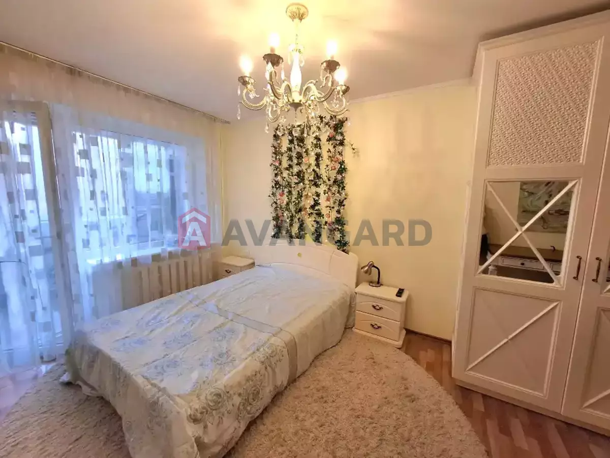 3 ��. ��������, 70/-/- ��. �., 3/9 ������ ���� 11
