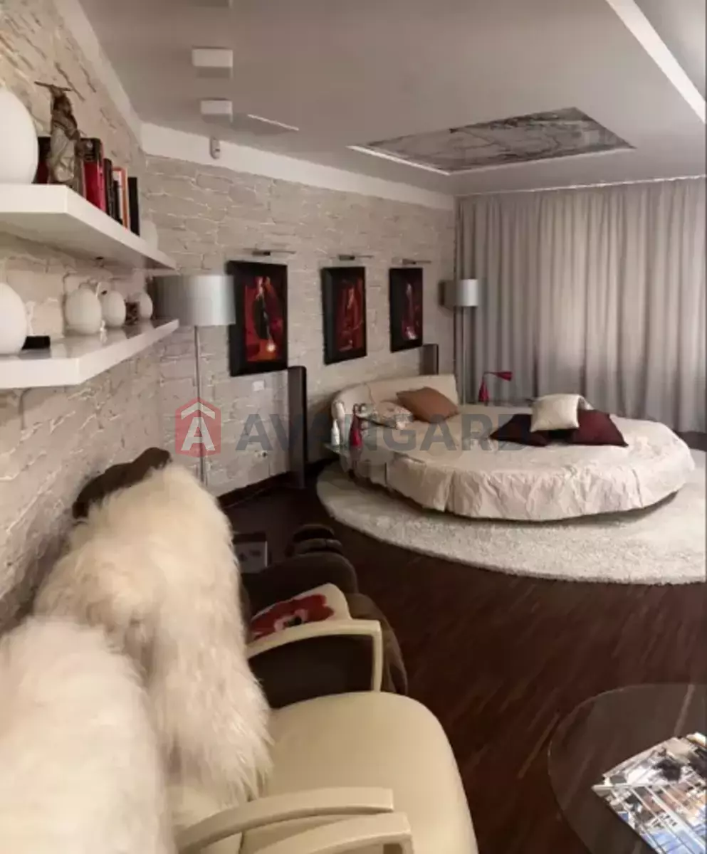 6 ��. ��������, 250/-/- ��. �., 6/9 ������ ���� 1