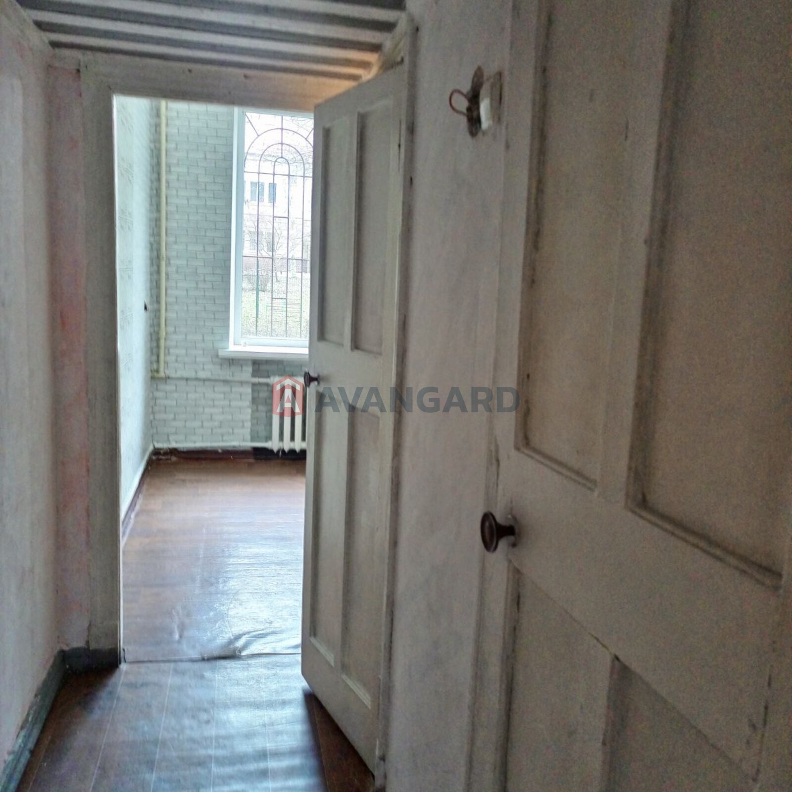 2 ��. ��������, 50/-/7 ��. �., 1/4 ������ ���� 7