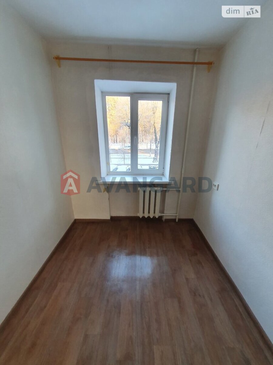 3 ��. ��������, 55/40/5 ��. �., 3/5 ������ ���� 19