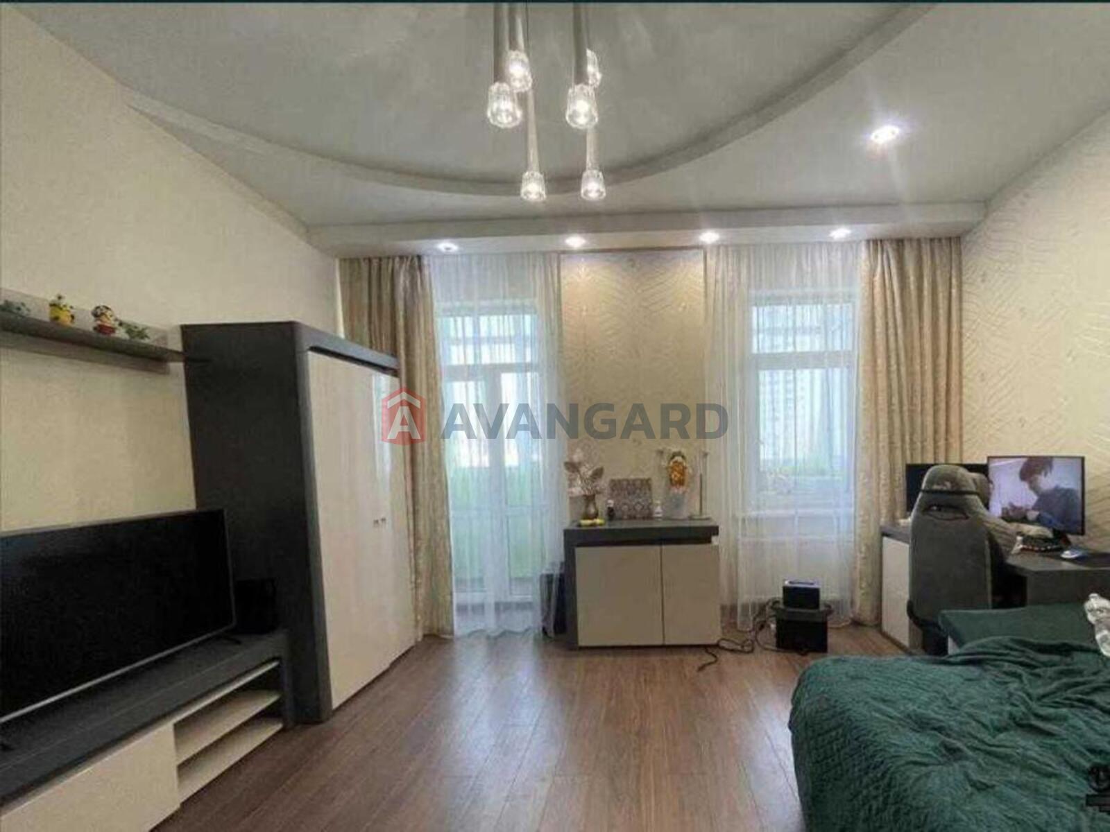 3 ����. ��������, 107/-/12 ��. �., 4/14 ���� ���� 15