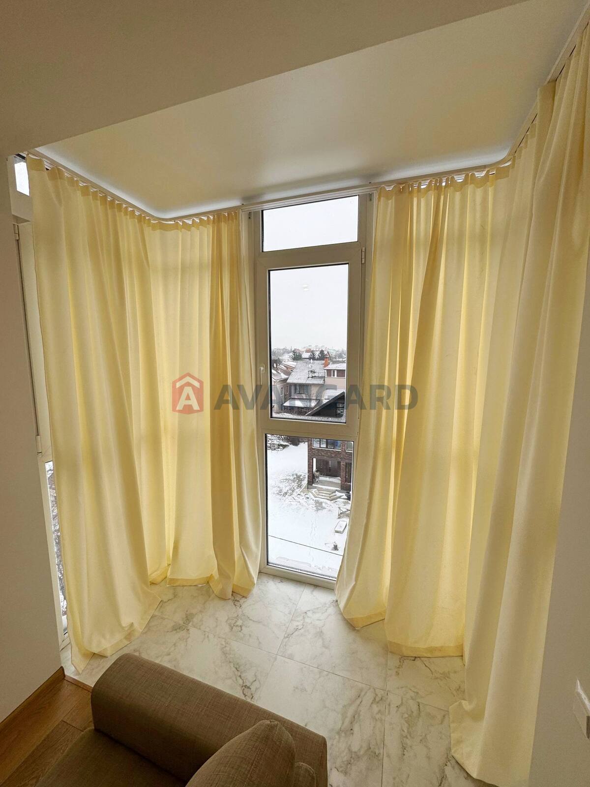 1 ��. ��������, 36/25/10 ��. �., 5/5 ������ ���� 9