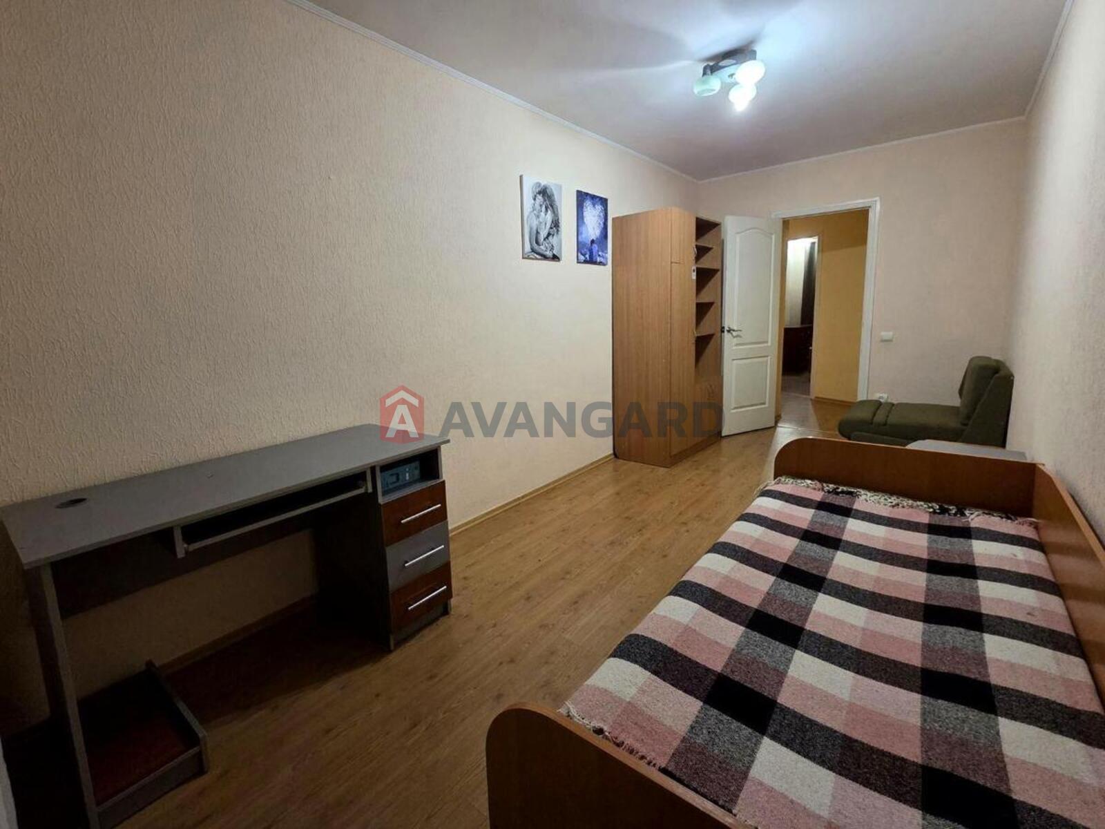 3 ����. ��������, 55/39/4 ��. �., 1/5 ���� ���� 11